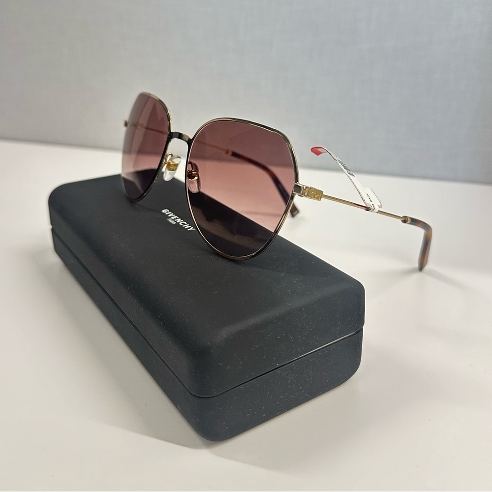 🔥🔥🔥Authentic New Givenchy Pink 60mm Gradient Sunglasses